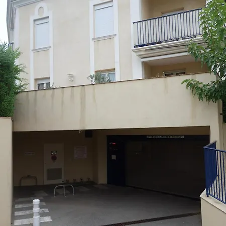 Apartman - 3 Bedroom Apartment, Air Conditioned, Outdoor Terrace, Swimming Pool *