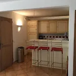- 3 Bedroom Apartment, Air Conditioned, Outdoor Terrace, Swimming Pool Διαμέρισμα *